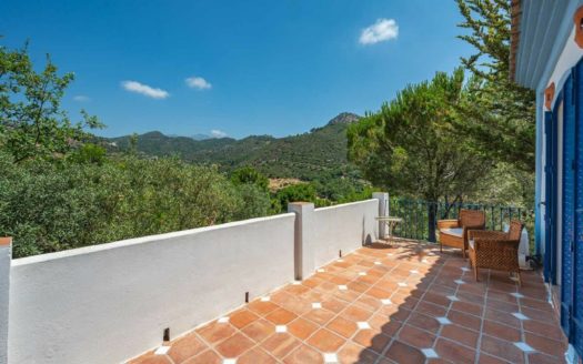 Villa de 4 dormitorios en Benahavis