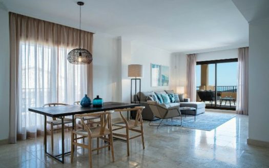 Apartamento de 3 dormitorios en Benahavis
