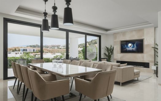 Villa de 6 dormitorios en Nueva Andalucia