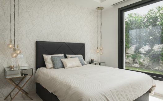 Villa de 6 dormitorios en Nueva Andalucia