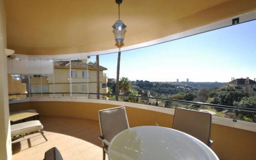 Apartamento de 2 dormitorios en Elviria Hills