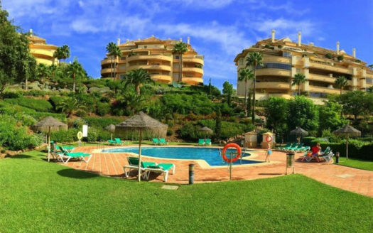 Apartamento de 2 dormitorios en Elviria Hills
