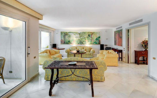 Apartamento de 5 dormitorios en Don Gonzalo