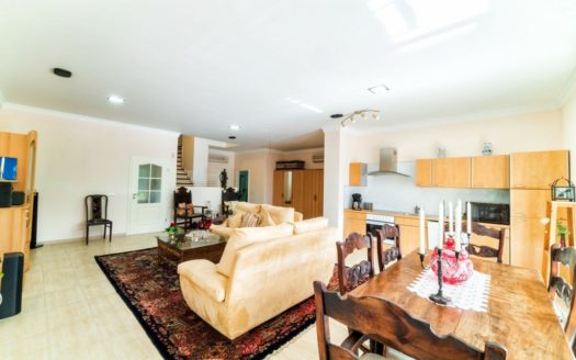 6 bedrooms Villa in Benahavis