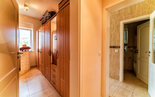 6 bedrooms Villa in Benahavis