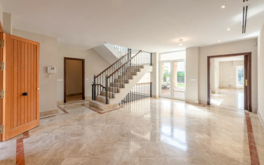 Villa de 5 dormitorios en Santa Clara Golf