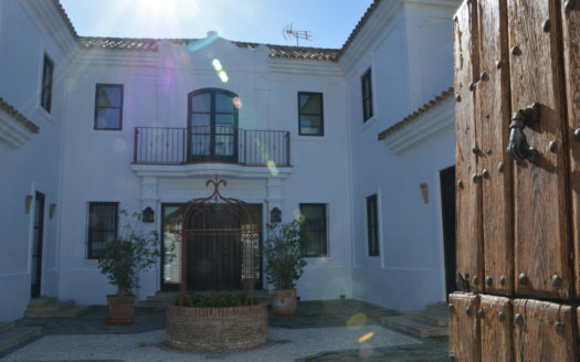 Villa de 4 dormitorios en  Benahavis