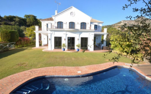 Villa de 4 dormitorios en  Benahavis