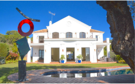 Villa de 4 dormitorios en  Benahavis
