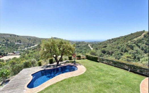 Villa de 4 dormitorios en  Benahavis