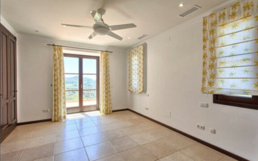 Villa de 4 dormitorios en  Benahavis