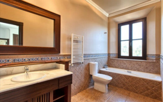 Villa de 4 dormitorios en  Benahavis