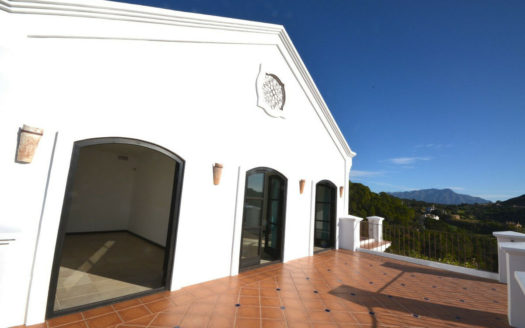 Villa de 4 dormitorios en  Benahavis