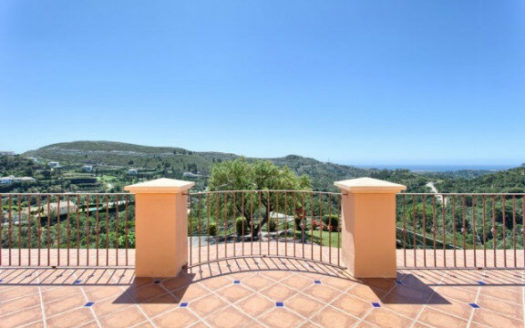 Villa de 4 dormitorios en  Benahavis