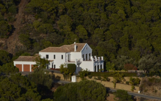 Villa de 4 dormitorios en  Benahavis