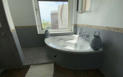 Villa de 4 dormitorios en Benahavis