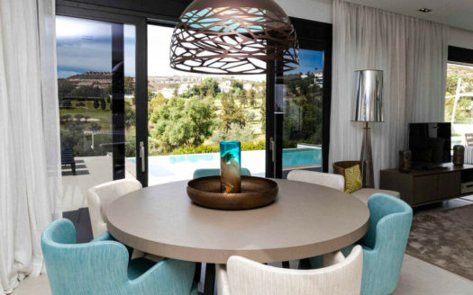 Villa de 5 dormitorios en Benahavis