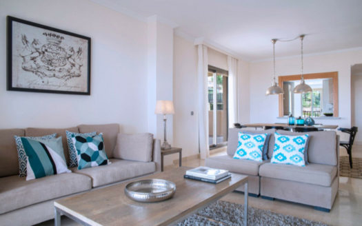 2 bedrooms Apartment in Benahavis