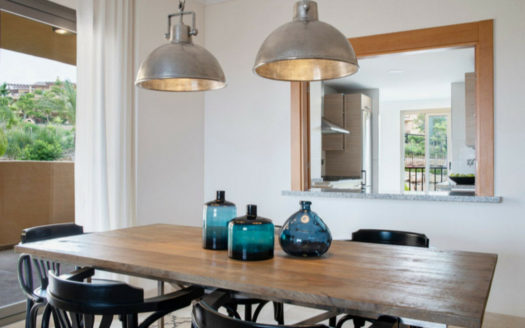 2 bedrooms Apartment in Benahavis