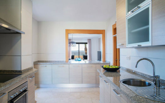 2 bedrooms Apartment in Benahavis