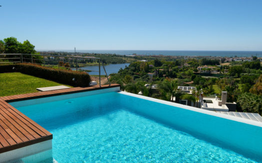 5 bedrooms Villa in Benahavis