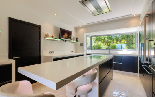 5 bedrooms Villa in Benahavis