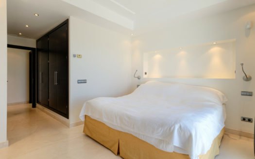 5 bedrooms Villa in Benahavis