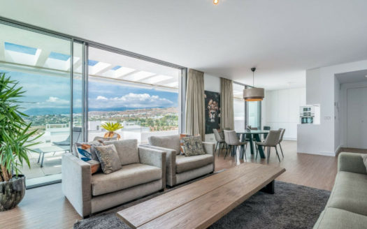 3 bedrooms Apartment in Benahavis