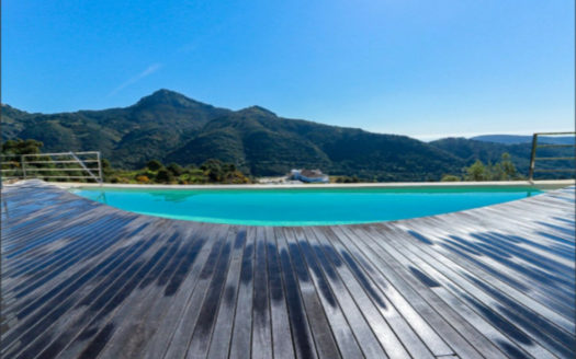 6 bedrooms Villa in Benahavis