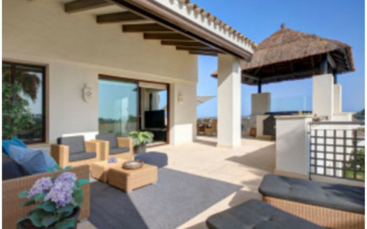 3 bedrooms Apartment in Benahavis