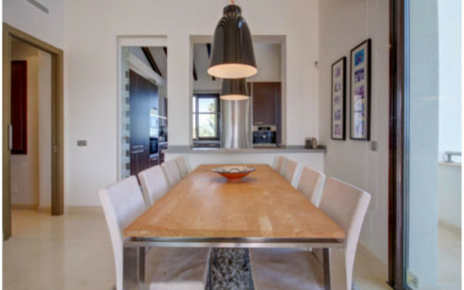 3 bedrooms Apartment in Benahavis