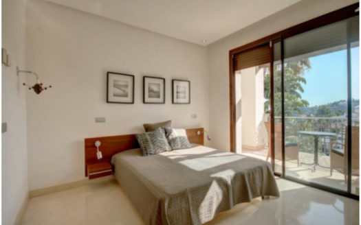 3 bedrooms Apartment in Benahavis