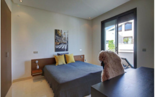 3 bedrooms Apartment in Benahavis