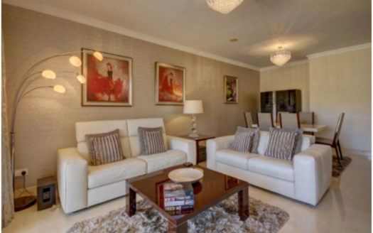 2 bedrooms Apartment in Benahavis