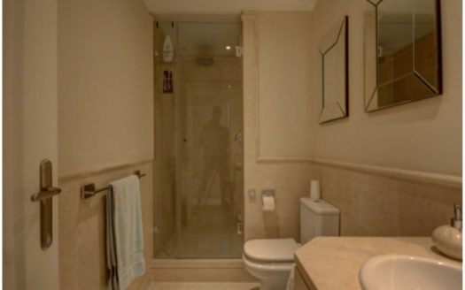 2 bedrooms Apartment in Benahavis