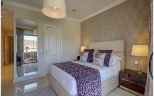 2 bedrooms Apartment in Benahavis