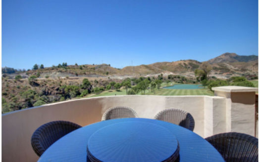 2 bedrooms Apartment in Benahavis