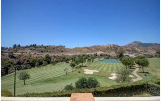 2 bedrooms Apartment in Benahavis