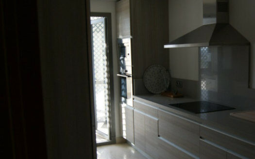 Apartamento de 3 dormitorios en  Benahavis