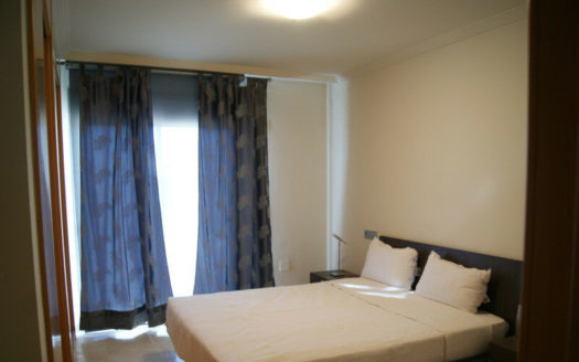 Apartamento de 3 dormitorios en  Benahavis