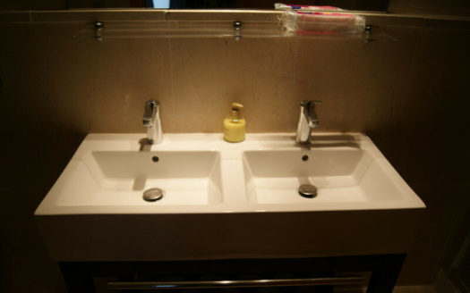 Apartamento de 3 dormitorios en  Benahavis