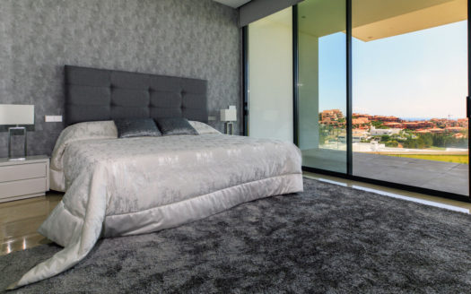 Villa de 5 dormitorios en  Benahavis