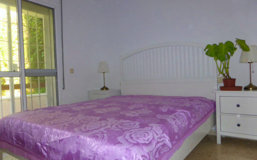 Villa de 6 dormitorios en Nueva Andalucia