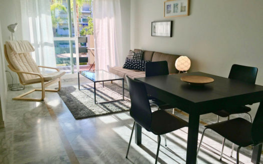 Apartamento de 2 dormitorios en Nueva Andalucia