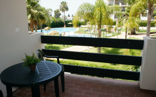 Apartamento de 2 dormitorios en Nueva Andalucia