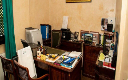 Villa de 7 dormitorios en Nueva Andalucia