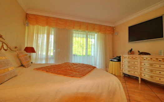 Ático de 4 dormitorios en Nueva Andalucia