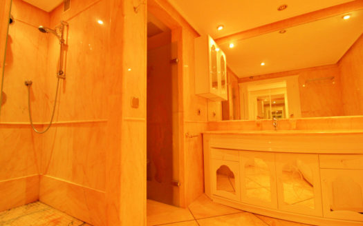 Ático de 4 dormitorios en Nueva Andalucia