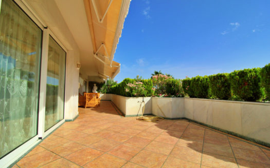 Ático de 4 dormitorios en Nueva Andalucia