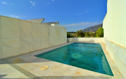 Ático de 4 dormitorios en Nueva Andalucia